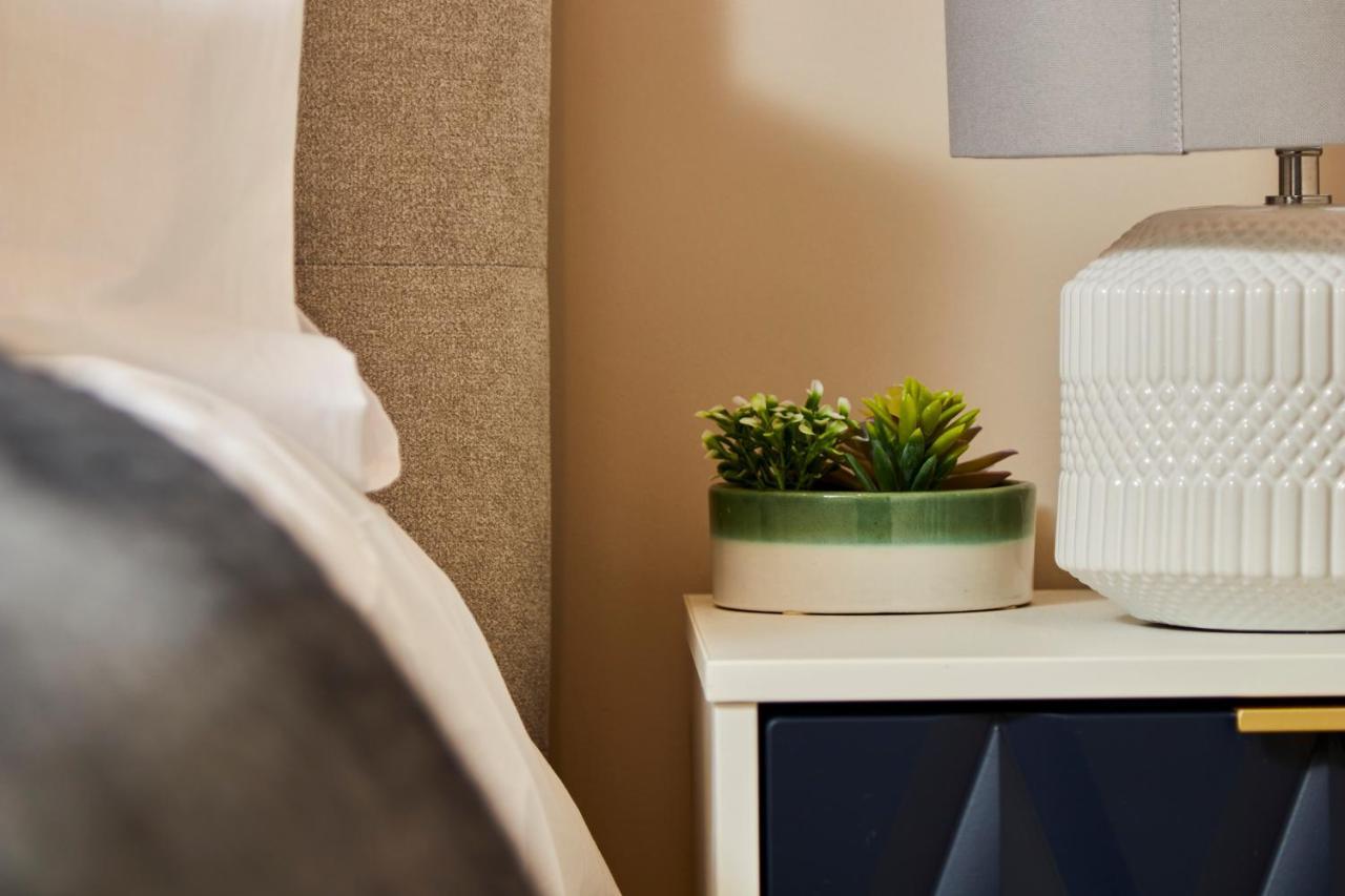 The Stunning Central Harrogate Abode - Sleeps 6 エクステリア 写真