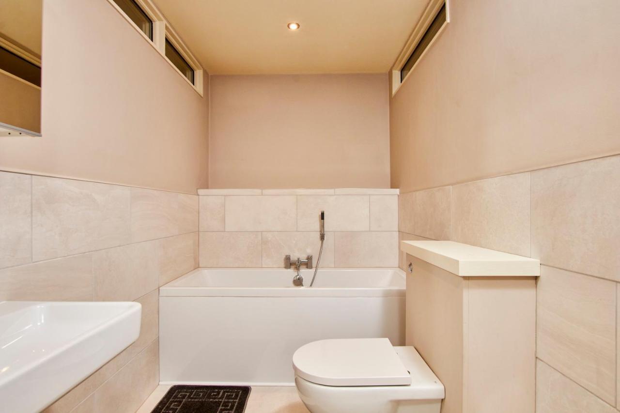 The Stunning Central Harrogate Abode - Sleeps 6 エクステリア 写真