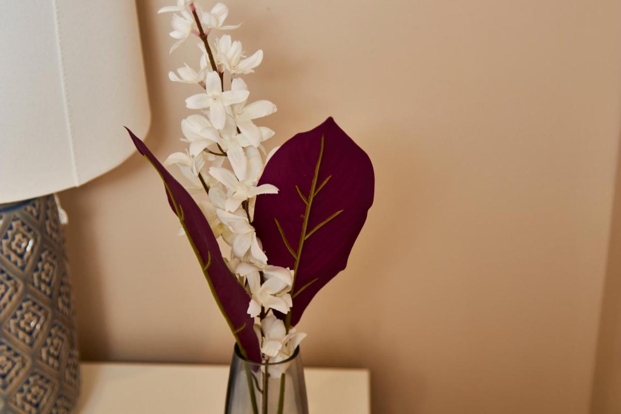 The Stunning Central Harrogate Abode - Sleeps 6 エクステリア 写真